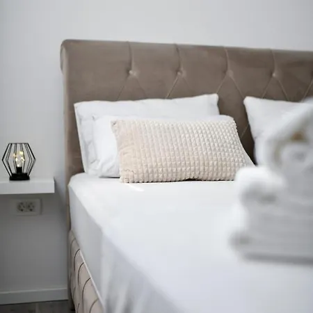 Luxe Apartment